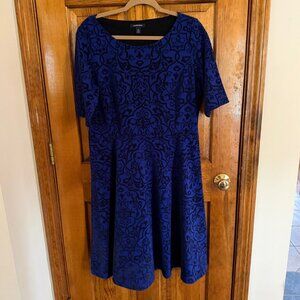 New Lands' End Blue Dress with Black Damask Pattern - Size L